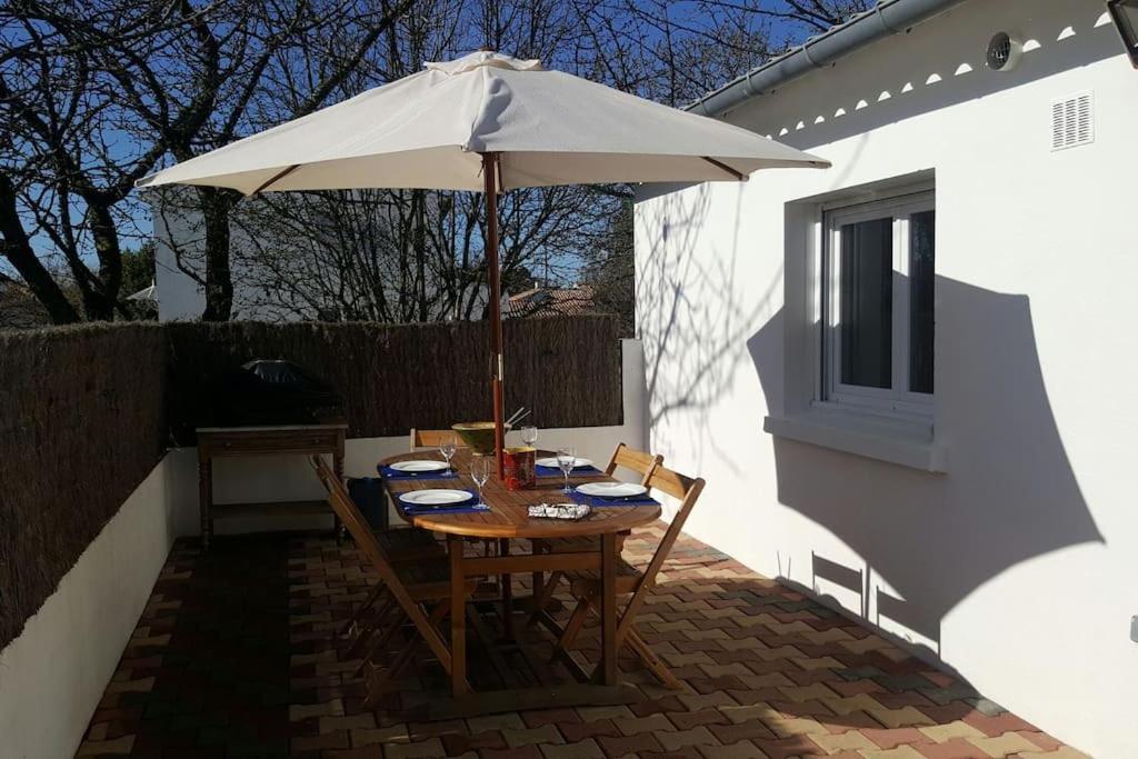 De Sauveterre Petit Dejeuner Compris *